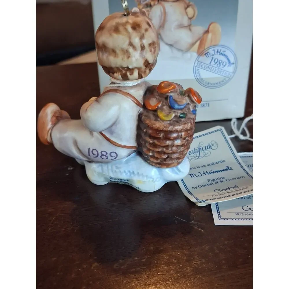 HUMMEL Love From Above, #481, 1989 Ornament, TMK-6, w/Original Box